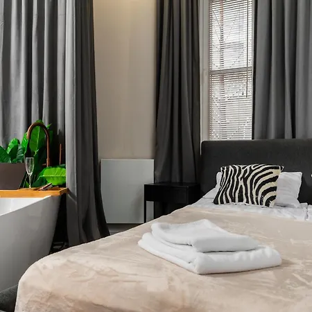 Jubilat - Krk For Hotel apartamentowy 4*